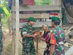Aksi Sosial, Koramil 1405-08/Tanete Riaja Berikan Sembako Kepada Warga Kurang Mampu
