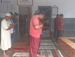 Khusyuk Jalankan Salat Jum’at, WBP Rutan Palu Tunaikan Kewajiban Agama