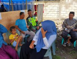 Babinsa Koramil 02/Seunagan Komsos Bersama Anggota PPL Di Desa Binaan