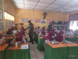 Babinsa Koramil 1405-06/Barru Dampingi Pendistribusian Makan Bergizi Ke Sekolah