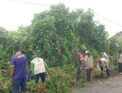Antusias Babinsa 1405-07/Tanete Rilau Bersama Masyarakat Dan Mahasiswa Laksanakan Kerja Bakti