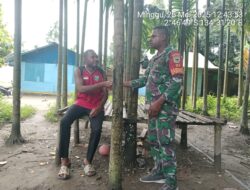 Babinsa Koramil Wasior Jalin Silaturahmi dengan Karang Taruna: Sinergi untuk Keamanan dan Kemakmuran