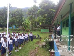 “Membangun Generasi Emas: Babinsa Wasior Tanamkan Semangat Nasionalisme dan Disiplin di SMP Teknologi Kristen Kaibi”