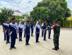 Tumbuhkan Kedisiplinan Dan Rasa Cinta Tanah Air, Babinsa Koramil 1405-01/Ujung Berikan Pembinaan Bintahwil Kepada Siswa SMP Negeri 1 Parepare