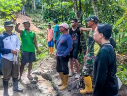 Aksi Gotong Royong Babinsa Koramil 0907/03/Tarbar dan Warga