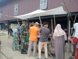 Dukung Petani, Babinsa Koramil 1404-03/Mattiro Bulu Hadiri Panen Padi Warga