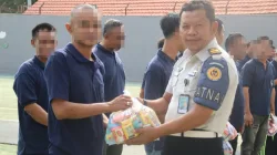 Rutan Pelaihari Bagikan Peralatan Mandi kepada Warga Binaan