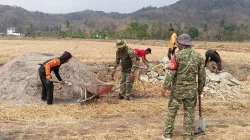 Sinergi TNI dan Warga, Kodim 1404/Pinrang Bangun Saluran Pembuangan di Pekkabata
