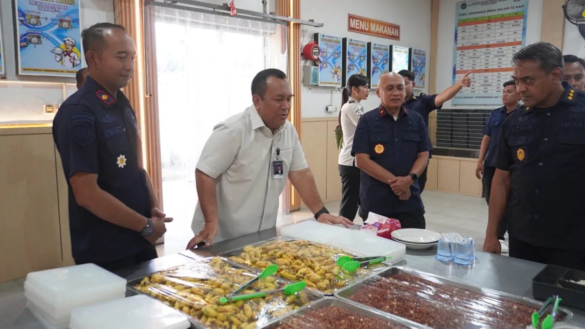 Lapas Banjarbaru Terima Kunker Sahli Menimipas, Tinjau Langsung Kualitas Pelayanan Publik